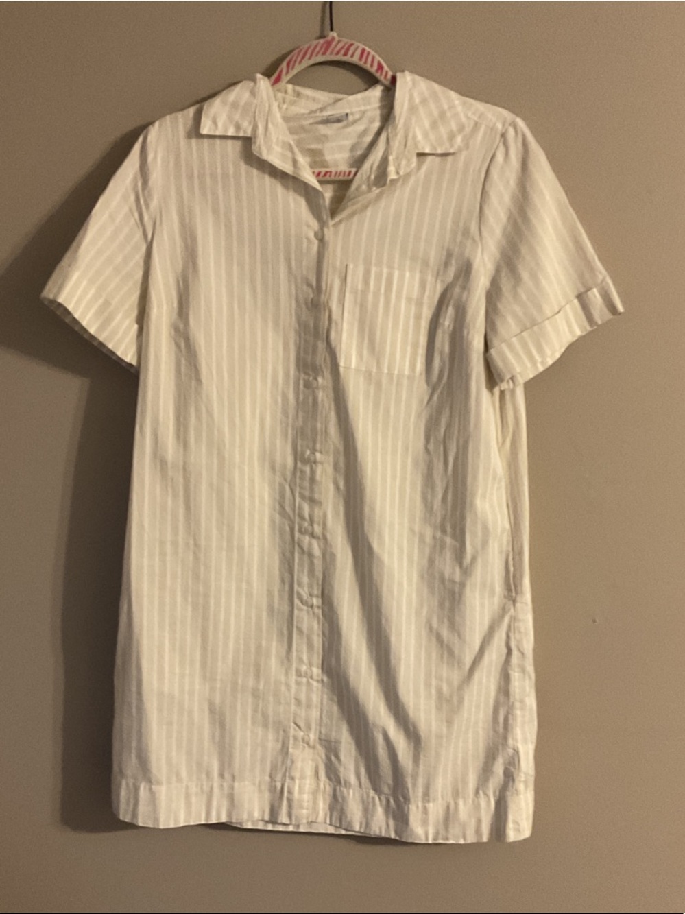 Old Navy White Pinstripe Short-Sleeve Button-Down Shirt